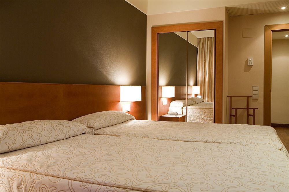 Hotel Zenit Don Yo Zaragoza Pokoj fotografie